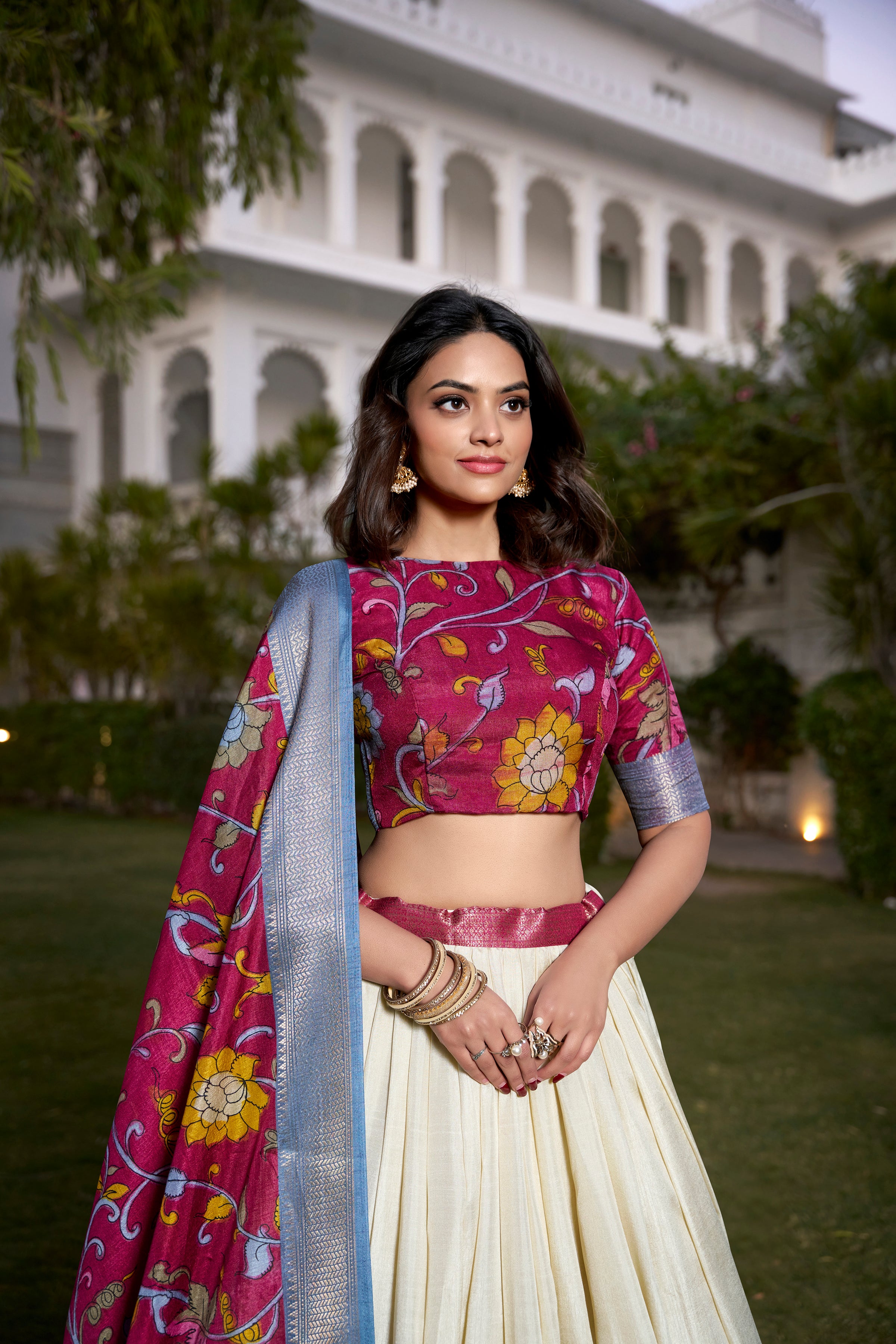 β¨ Festive Special Tussar Silk Lehenga β¨  Perfectly Blended for a Charming Look π